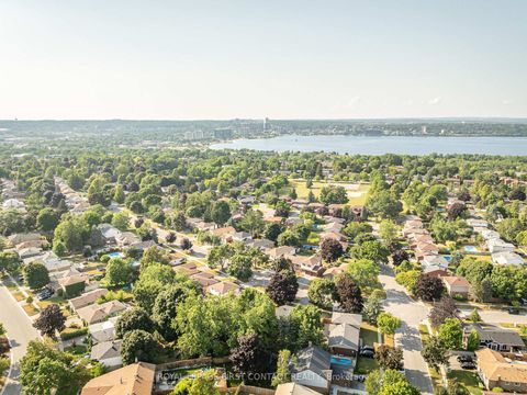 Photo 23 at 10 Grand Place, Allandale Heights, Barrie