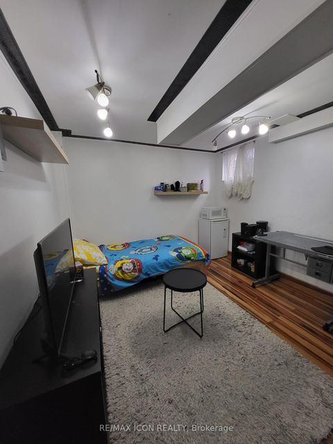 Photo 5 at 351 Trudelle Street, Eglinton East, Toronto