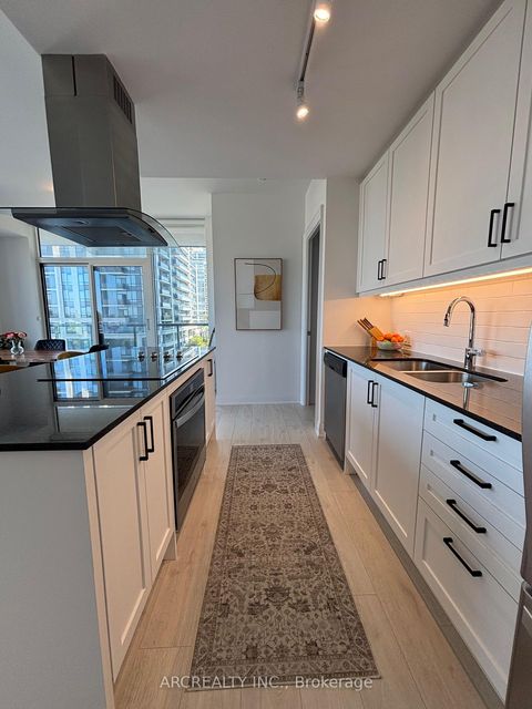 Photo 13 at 413 - 10 Gatineau Drive, Beverley Glen, Vaughan