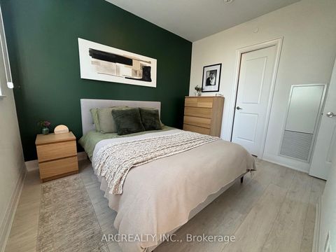 Photo 19 at 413 - 10 Gatineau Drive, Beverley Glen, Vaughan