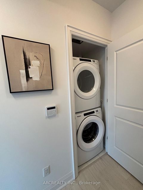 Photo 22 at 413 - 10 Gatineau Drive, Beverley Glen, Vaughan