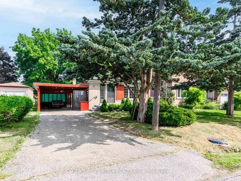 Photo 1 at 64 Rockport Crescent, Crosby, Richmond Hill