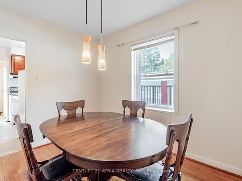 Photo 13 at 64 Rockport Crescent, Crosby, Richmond Hill