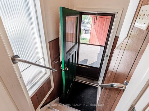 Photo 18 at 64 Rockport Crescent, Crosby, Richmond Hill