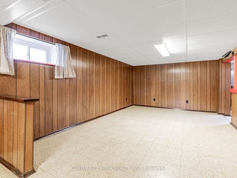 Photo 23 at 64 Rockport Crescent, Crosby, Richmond Hill