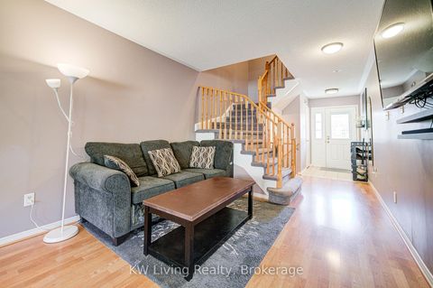 Photo 3 at 52 Moorefield Drive, Rouge E10, Toronto