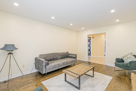 Photo 4 at 741 College Manor Drive, College Manor, Newmarket