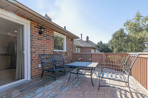 Photo 10 at 741 College Manor Drive, College Manor, Newmarket