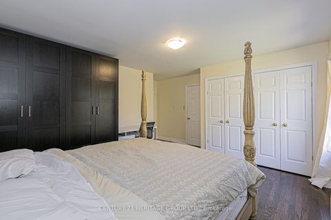 Photo 13 at 741 College Manor Drive, College Manor, Newmarket