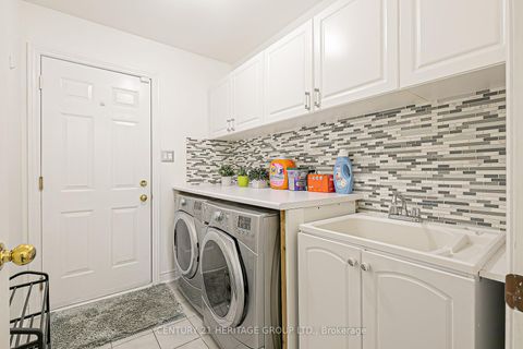 Photo 18 at 741 College Manor Drive, College Manor, Newmarket