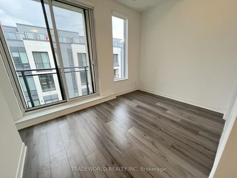 Photo 10 at 127 - 3020 Trailside Drive, GO Glenorchy, Oakville