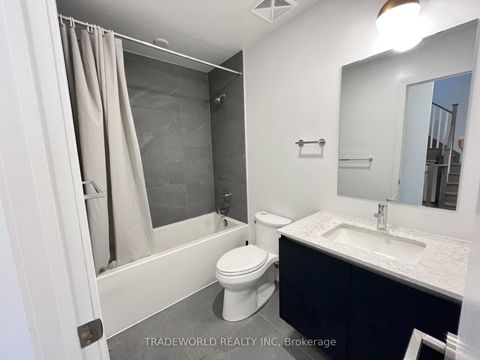 Photo 13 at 127 - 3020 Trailside Drive, GO Glenorchy, Oakville