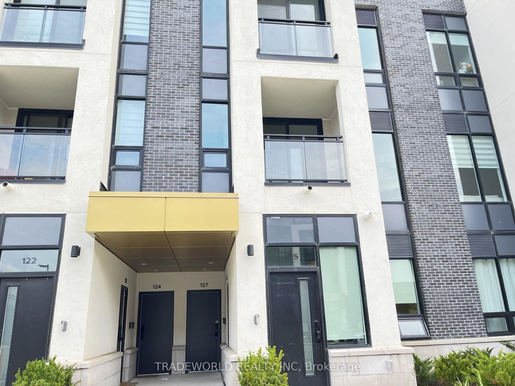 127 - 3020 Trailside Drive, GO Glenorchy, Oakville 