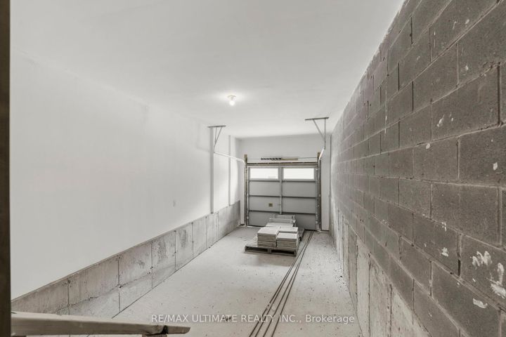 Photo 5 at 1310 - 1695 Dersan Street, Duffin Heights, Pickering