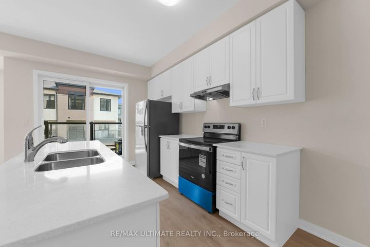 Photo 38 at 1310 - 1695 Dersan Street, Duffin Heights, Pickering