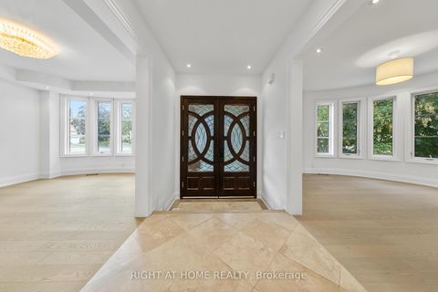 Photo 1 at 125 Kingsdale Avenue, Willowdale East, Toronto