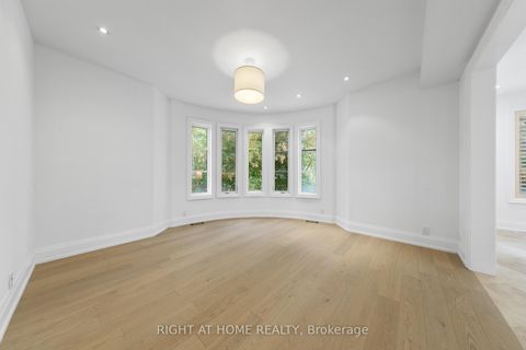 Photo 11 at 125 Kingsdale Avenue, Willowdale East, Toronto