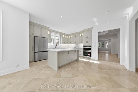 Photo 15 at 125 Kingsdale Avenue, Willowdale East, Toronto