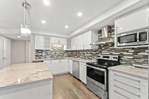 Photo 1 at 113 - 5 Weldrick Road W, North Richvale, Richmond Hill