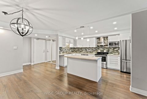 Photo 10 at 113 - 5 Weldrick Road W, North Richvale, Richmond Hill