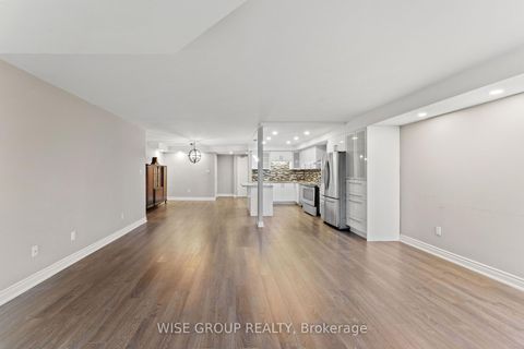 Photo 16 at 113 - 5 Weldrick Road W, North Richvale, Richmond Hill