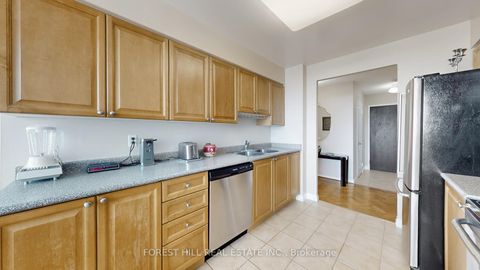 Photo 16 at 1109 - 110 Promenade Circle, Brownridge, Vaughan