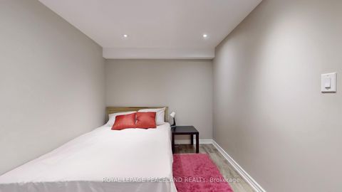 Photo 38 at 16 Lealinds Road, Patterson, Vaughan