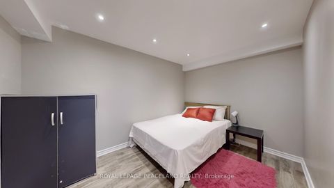 Photo 39 at 16 Lealinds Road, Patterson, Vaughan