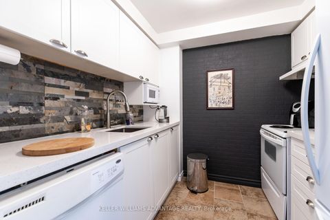 Photo 4 at 404 - 117 Gerrard Street E, Yonge Corridor, Toronto