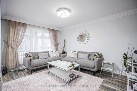 Photo 5 at 168 Regent Road, CFB, Toronto