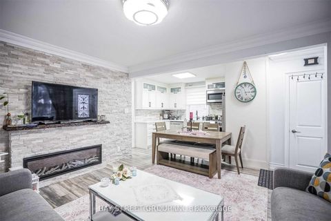 Photo 8 at 168 Regent Road, CFB, Toronto