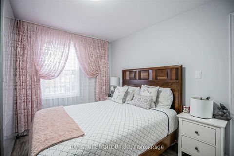 Photo 10 at 168 Regent Road, CFB, Toronto Photo 10 at 168 Regent Road, CFB, Toronto