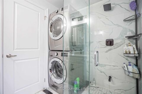 Photo 12 at 168 Regent Road, CFB, Toronto