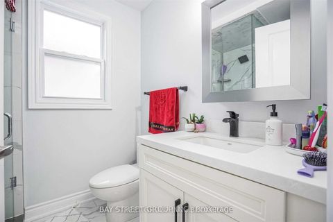 Photo 16 at 168 Regent Road, CFB, Toronto
