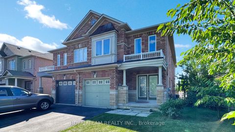 Photo 1 at 246 Lauderdale Drive, Patterson, Vaughan