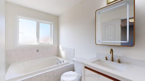 Photo 17 at 246 Lauderdale Drive, Patterson, Vaughan