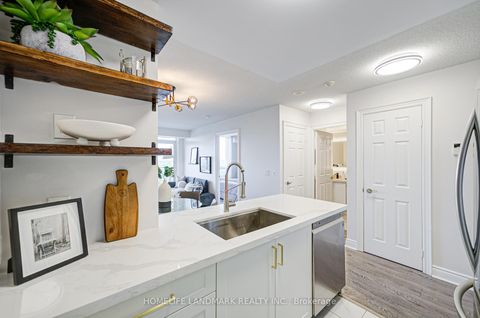 Photo 10 at 1011 - 15 Greenview Avenue, Newtonbrook West, Toronto