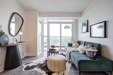 Photo 13 at 1011 - 15 Greenview Avenue, Newtonbrook West, Toronto