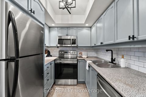 Photo 8 at 1222 - 15 Northtown Way, Willowdale East, Toronto