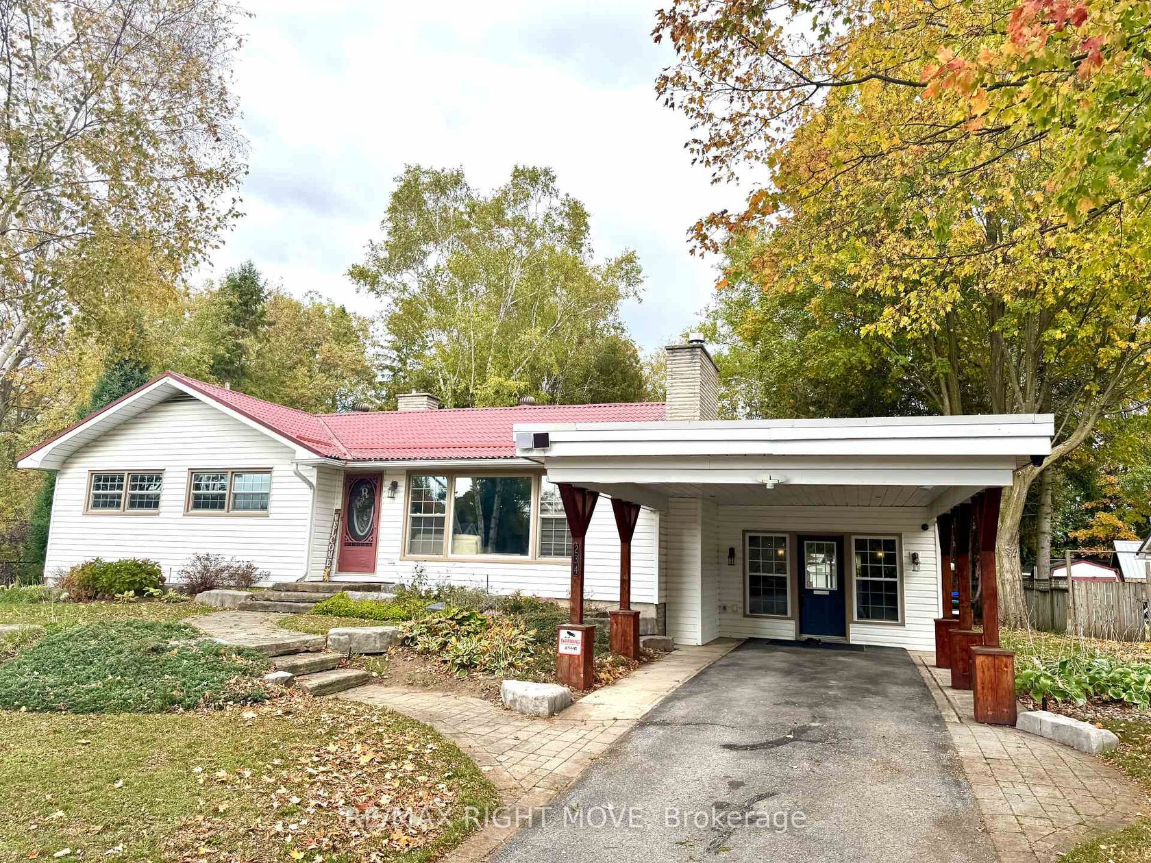 234 Oak Street, Stayner, Clearview photo number 2