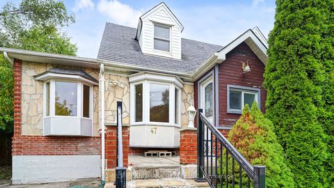 Photo 0 at 47 Dromore Crescent, Newtonbrook West, Toronto