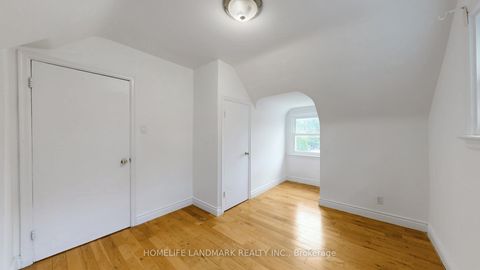 Photo 27 at 47 Dromore Crescent, Newtonbrook West, Toronto