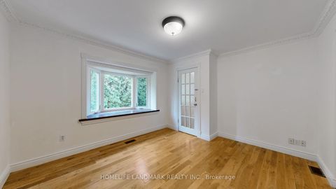 Photo 32 at 47 Dromore Crescent, Newtonbrook West, Toronto