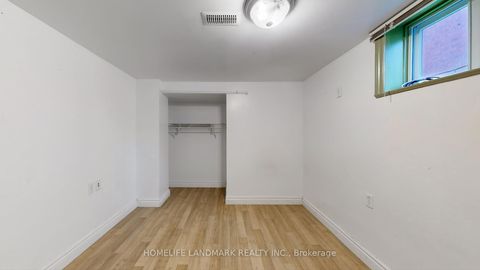 Photo 41 at 47 Dromore Crescent, Newtonbrook West, Toronto