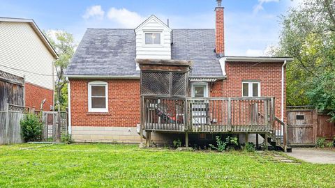 Photo 47 at 47 Dromore Crescent, Newtonbrook West, Toronto