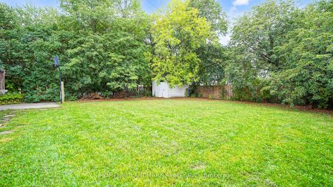 Photo 49 at 47 Dromore Crescent, Newtonbrook West, Toronto