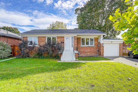 Photo 1 at 181 Searle Avenue, Bathurst Manor, Toronto