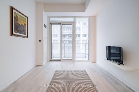 Photo 4 at 1723 - 70 Princess Street, Moss Park, Toronto