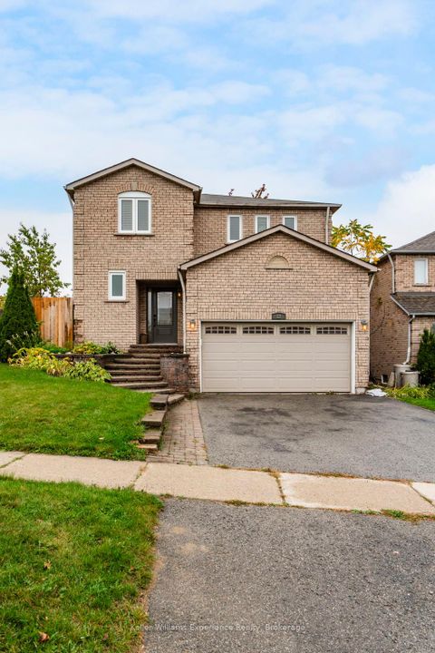Photo 2 at 22 Cartwright Drive, Cundles East, Barrie