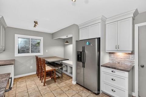 Photo 7 at 22 Cartwright Drive, Cundles East, Barrie